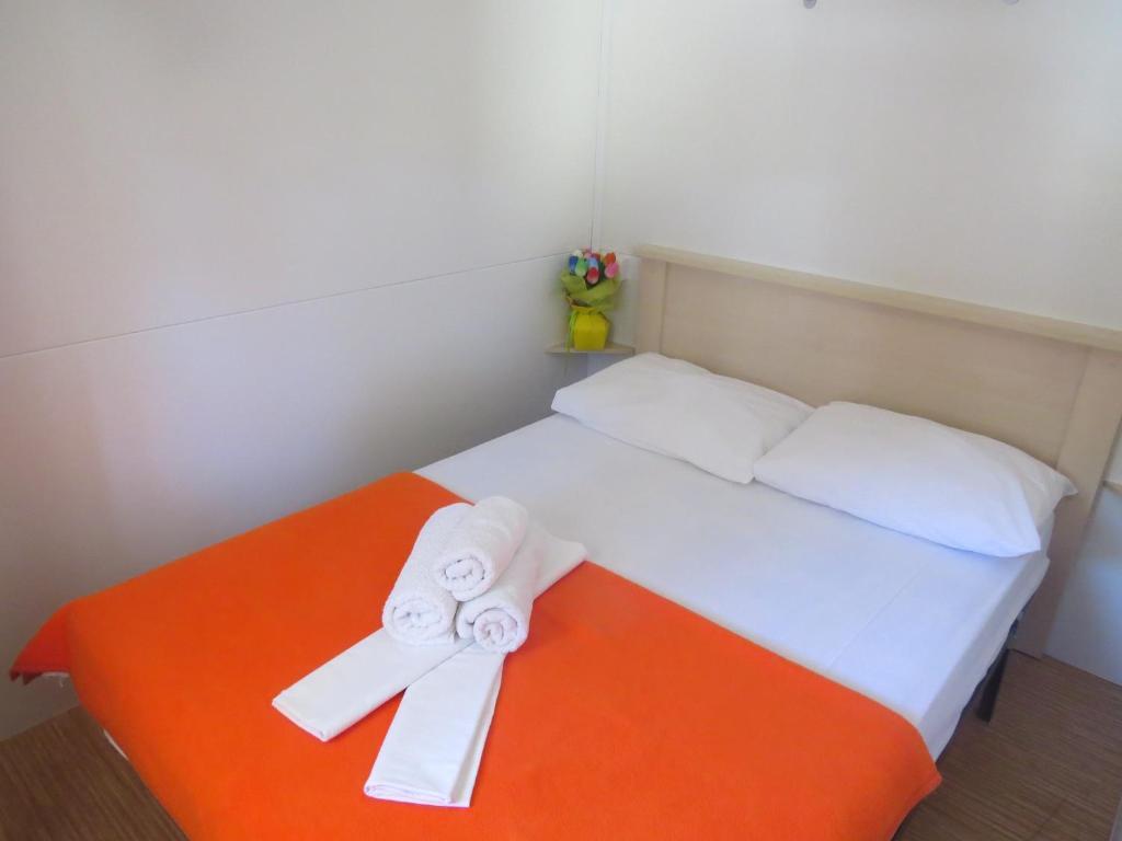 Diana & Josip Mobile Homes บีโอกราดนาโมรู ภายนอก รูปภาพ