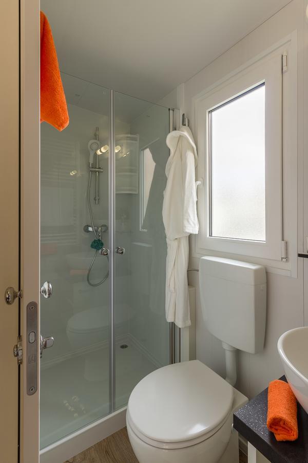 Diana & Josip Mobile Homes บีโอกราดนาโมรู ภายนอก รูปภาพ