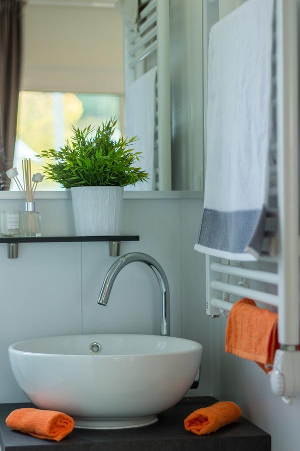 Diana & Josip Mobile Homes บีโอกราดนาโมรู ภายนอก รูปภาพ