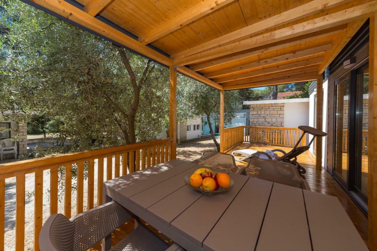 Diana & Josip Mobile Homes บีโอกราดนาโมรู ภายนอก รูปภาพ