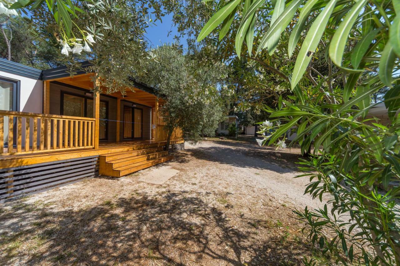 Diana & Josip Mobile Homes บีโอกราดนาโมรู ภายนอก รูปภาพ