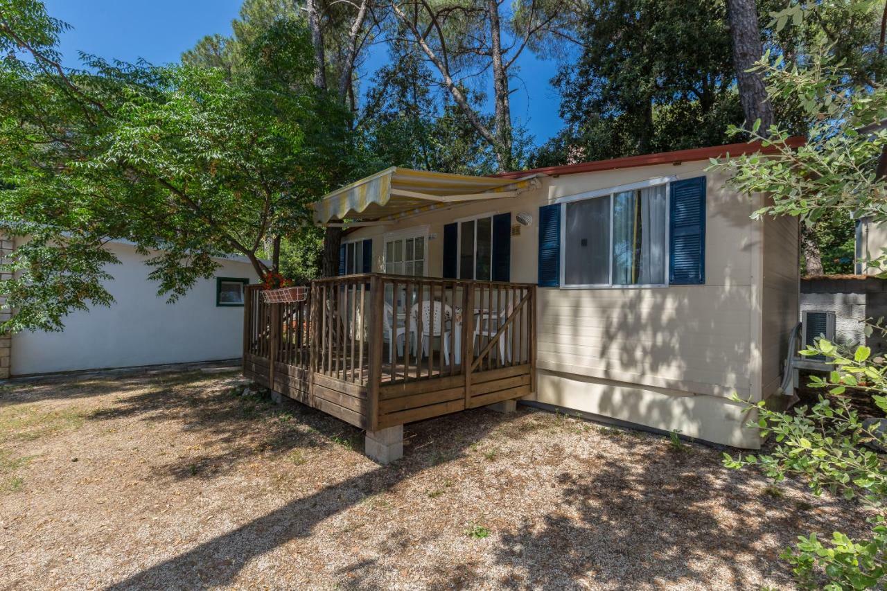 Diana & Josip Mobile Homes บีโอกราดนาโมรู ภายนอก รูปภาพ